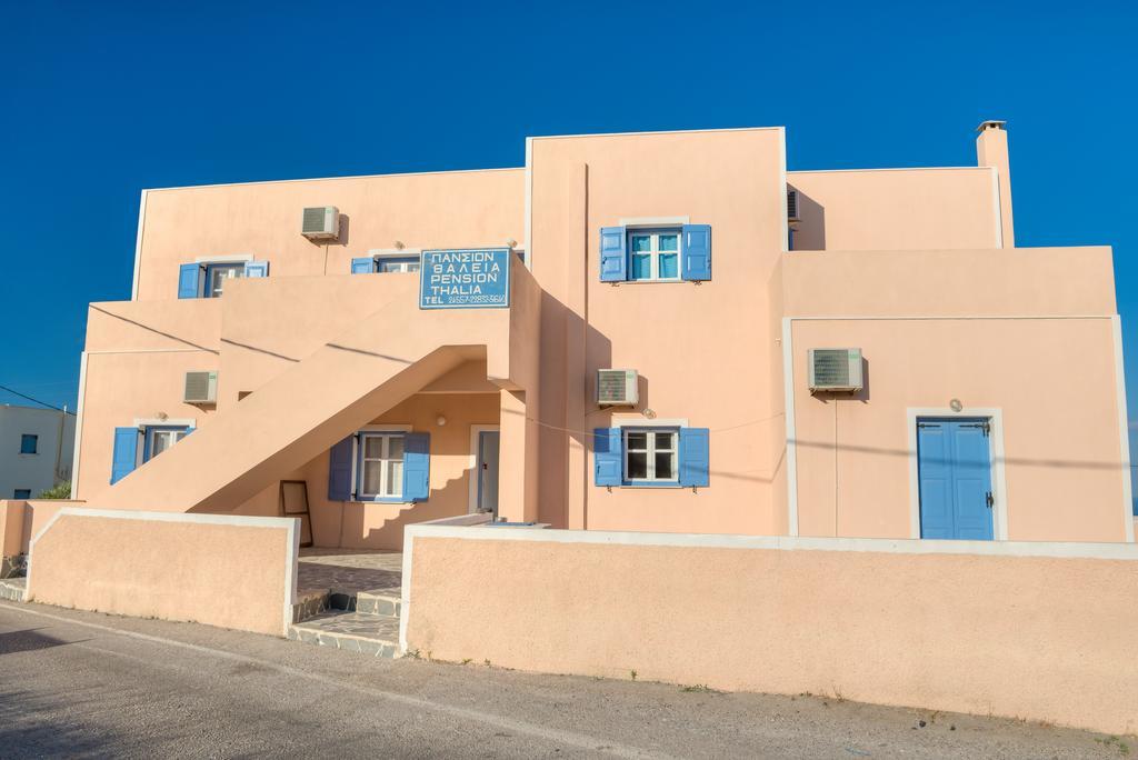 Thalia Apartments ثيرا المظهر الخارجي الصورة