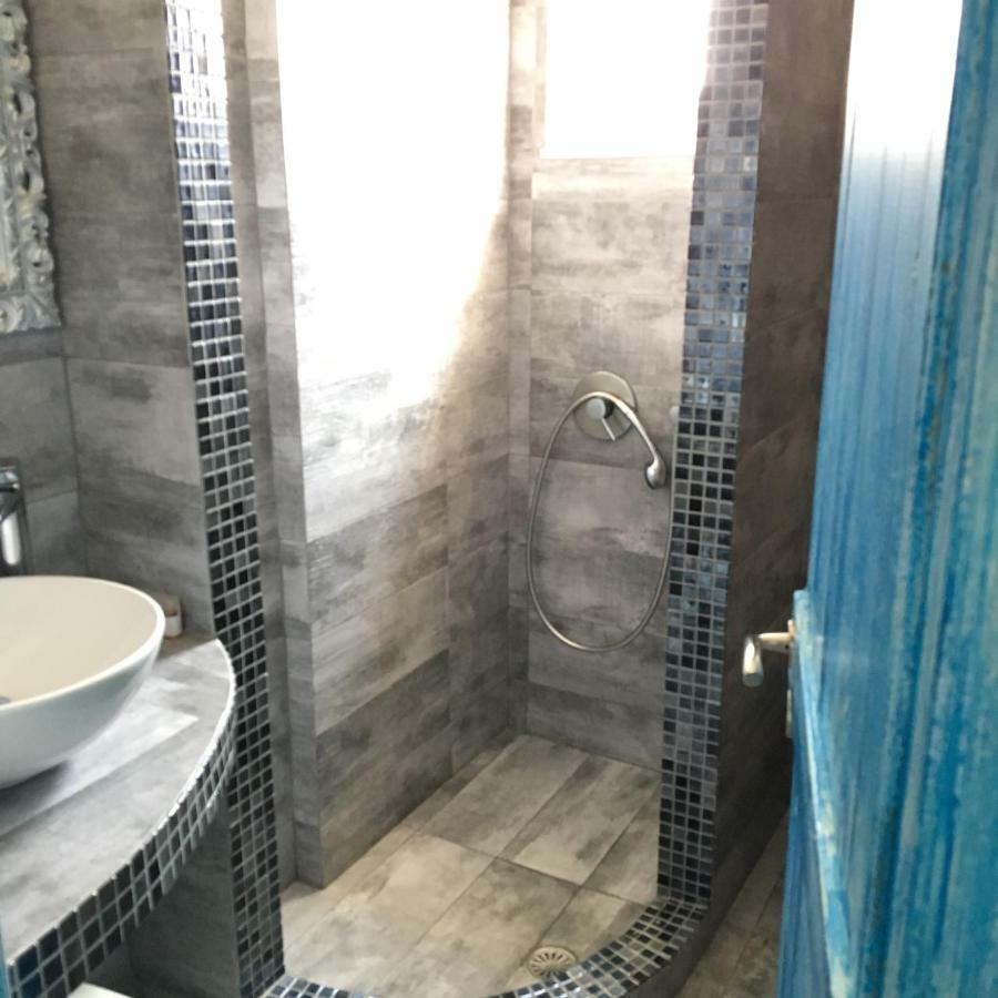 Thalia Apartments ثيرا المظهر الخارجي الصورة
